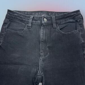 AMERICAN EAGLE Women’s 4 Black HIGH RISE JEGGING